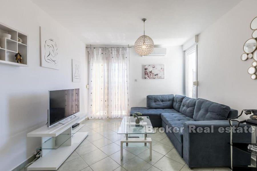 Mertojak, Wohnung mit freiem Blick auf das Meer