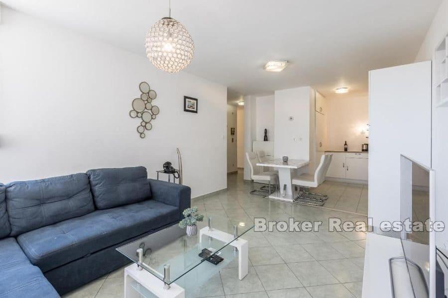 Mertojak, Apartament z otwartym widokiem na morze