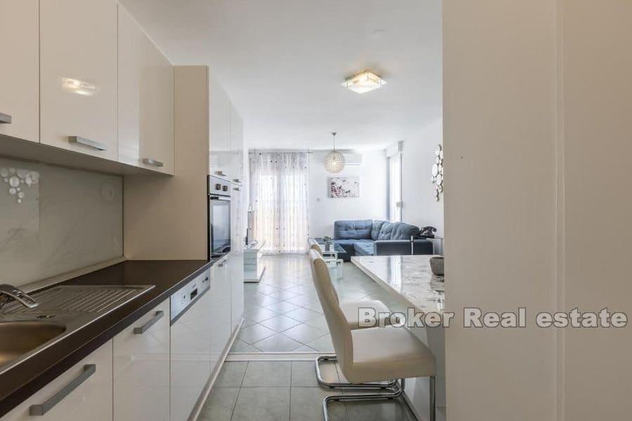 Mertojak, Appartement avec vue dégagée sur la mer