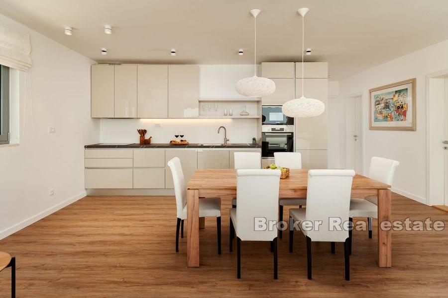 Meje, appartement moderne de trois chambres