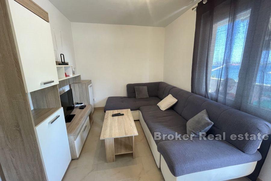 Apartment first row to the sea