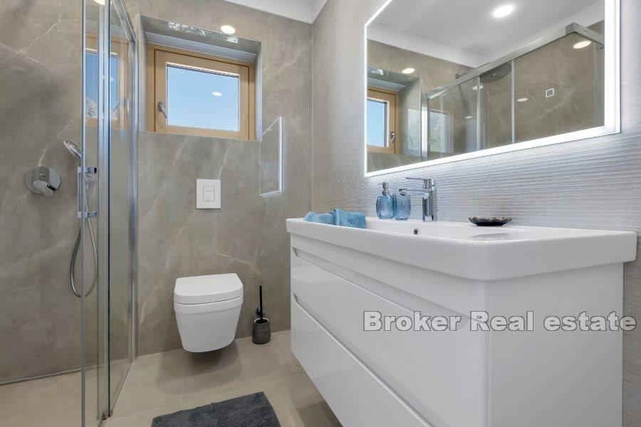 Newly built apartments with sea view