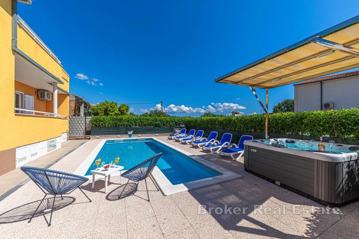Villa con piscina