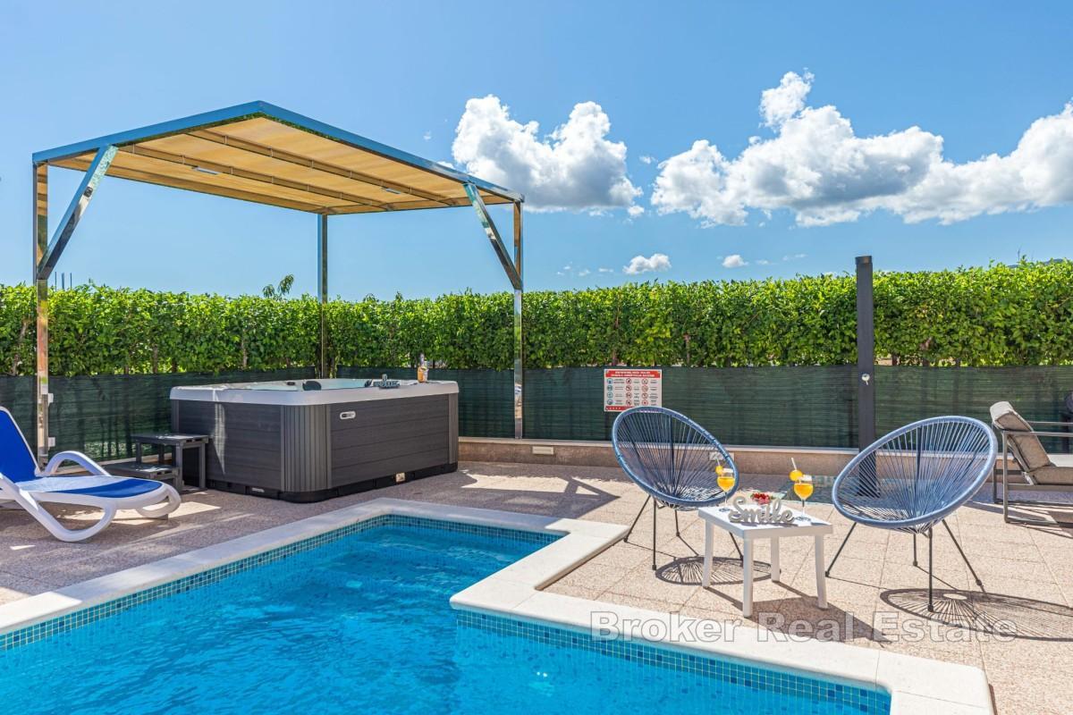 Villa con piscina