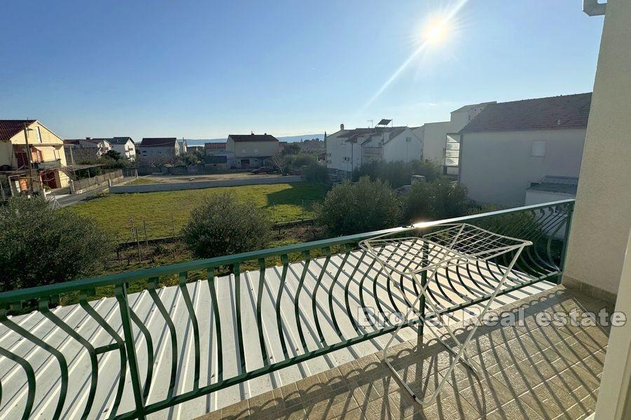 Three bedroom apartment in family house