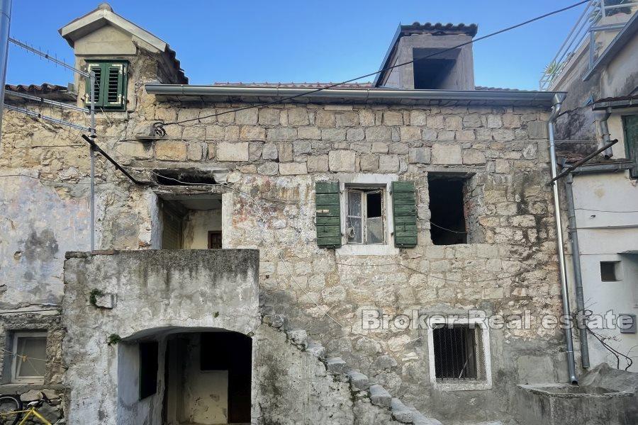 Varoš - Stone house for renovation
