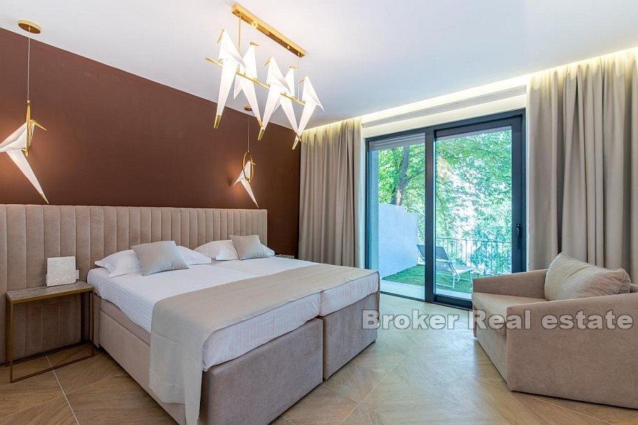Designerlich eingerichtete Zimmer