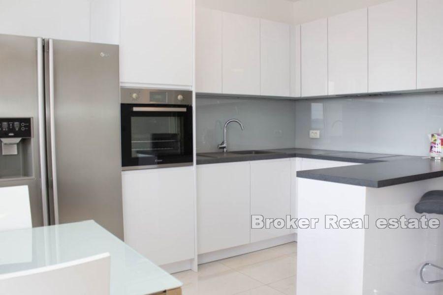 Bellissimo appartamento con due camere da letto in ottima posizione