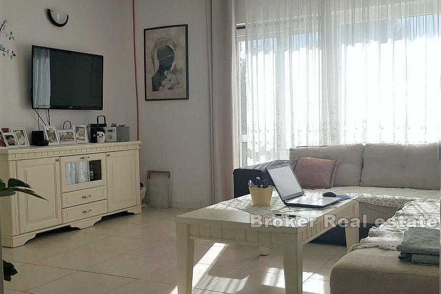 House with open sea view