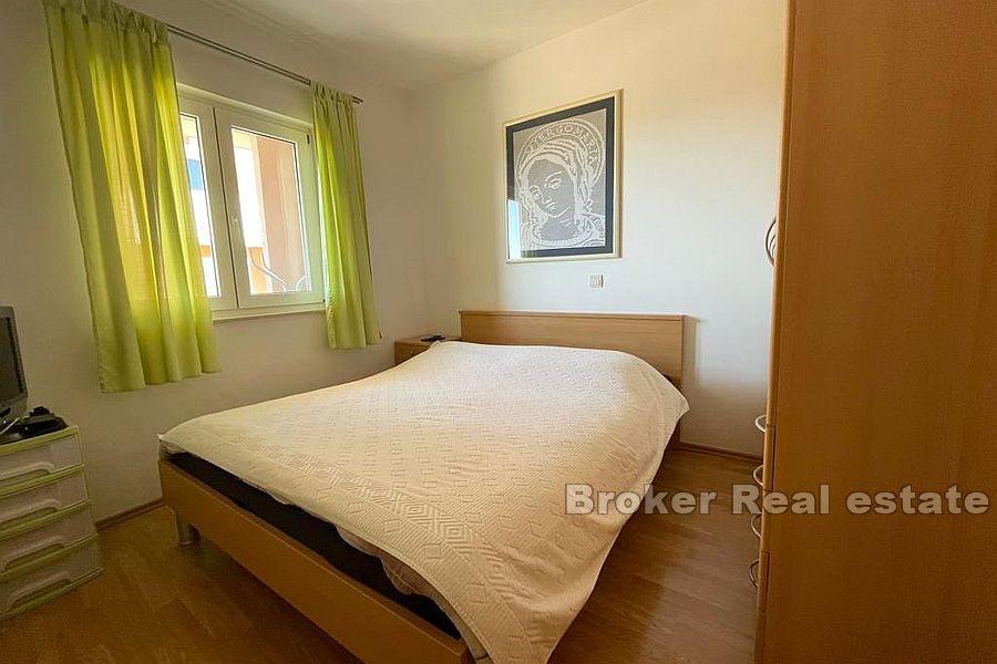 Apartment house with sea view