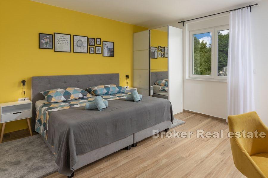 Modernt hus med pool