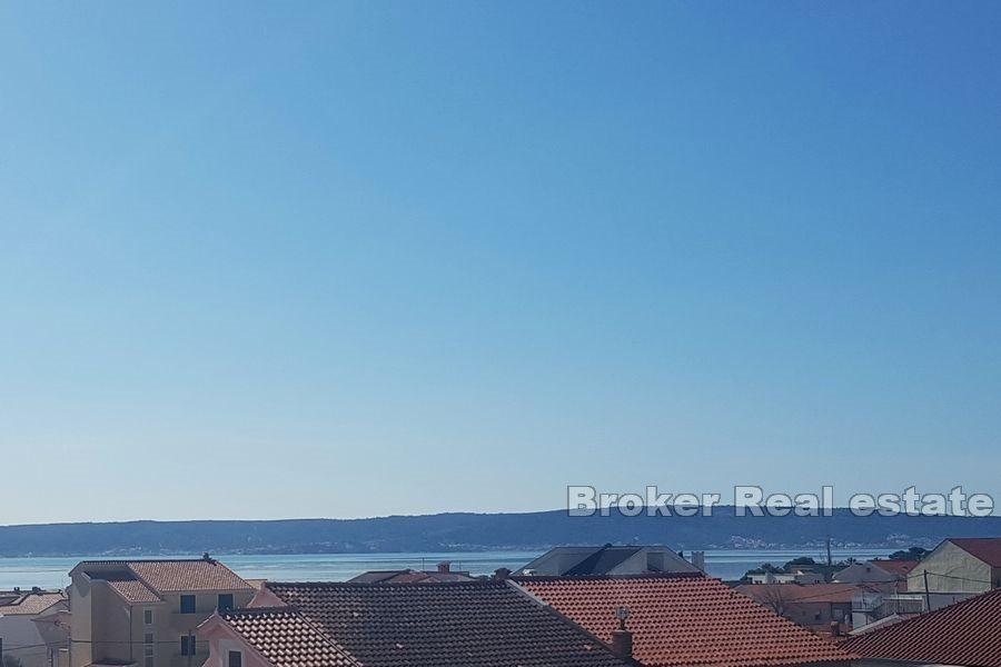 Apartment with sea view