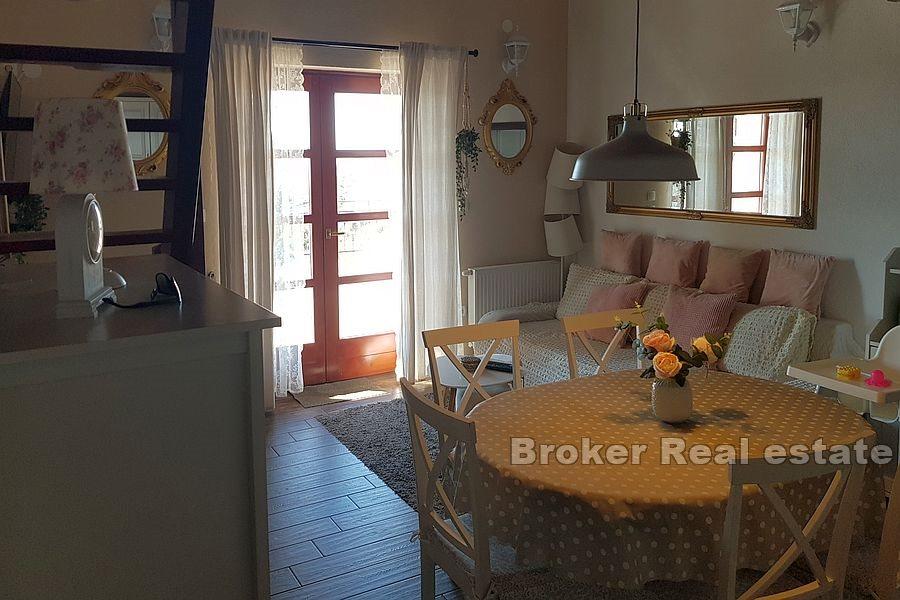 Propriété unique avec piscine et vue mer