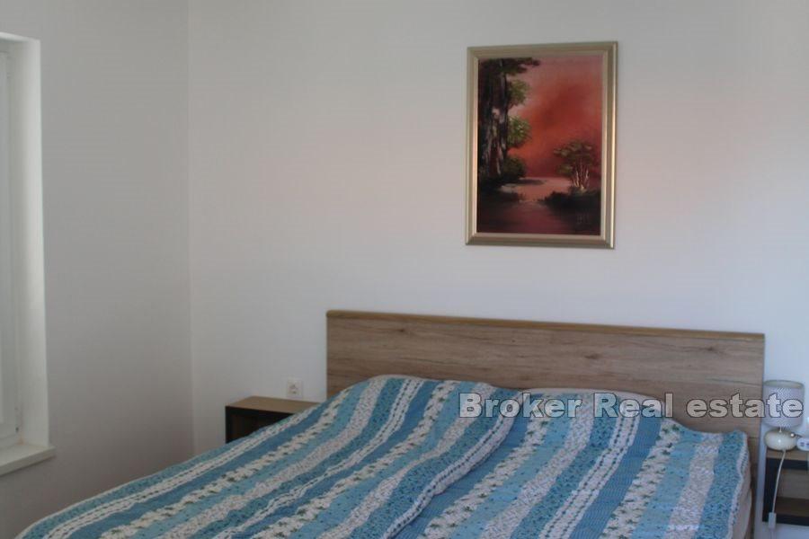 Casa di recente costruzione vicino al mare