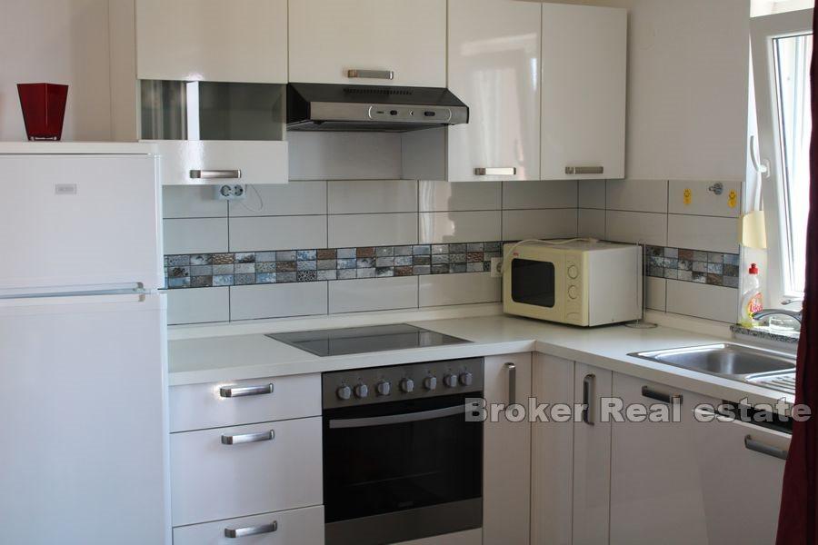 Многоквартирный дом у моря