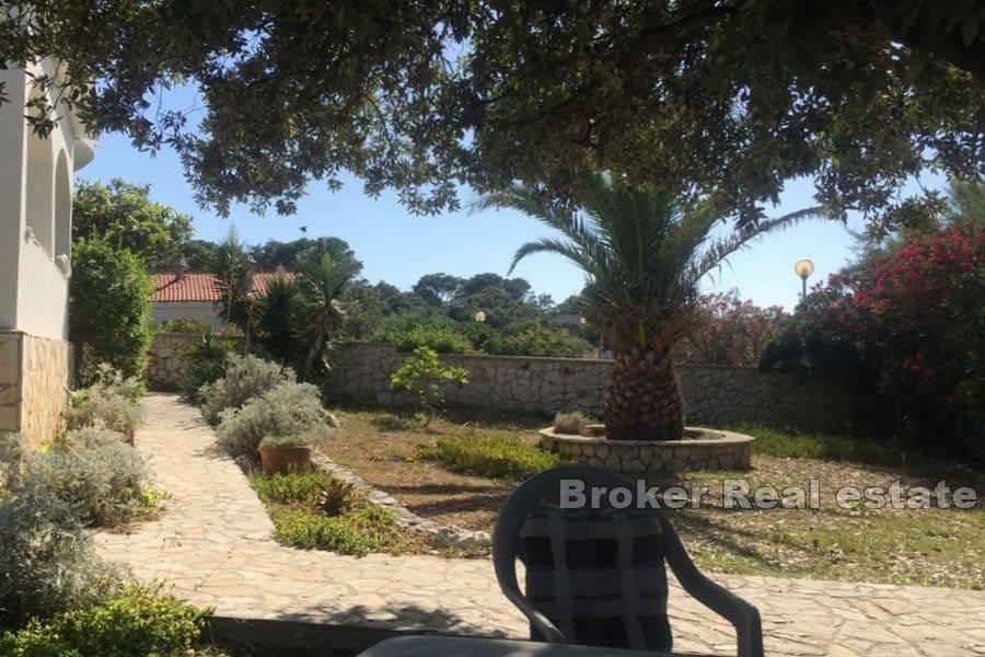 Palazzina prima fila al mare