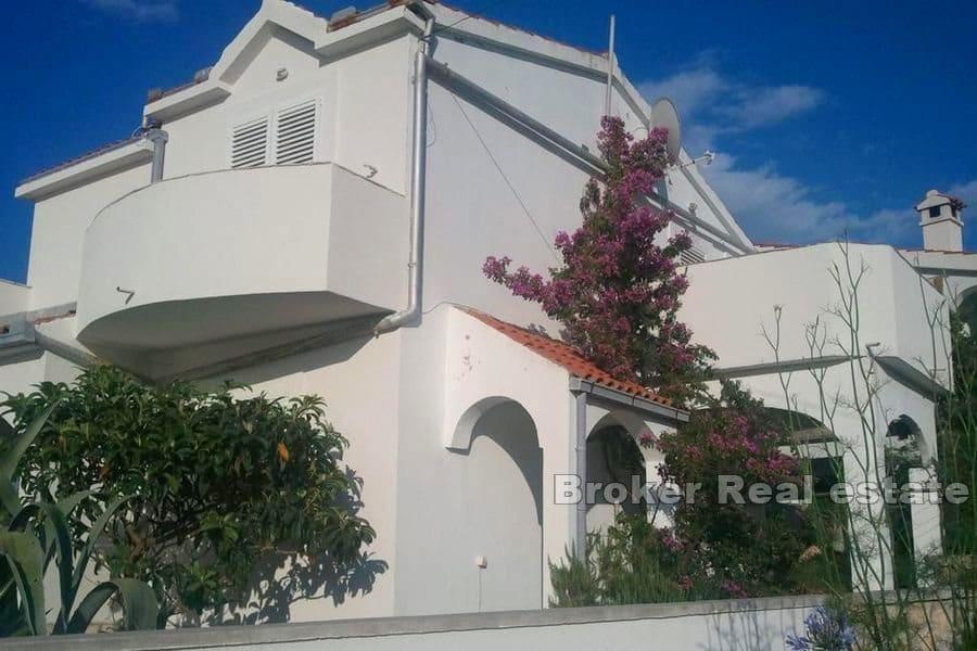 Palazzina prima fila al mare