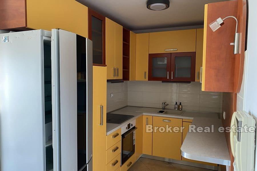 Apartment in the first row to the sea