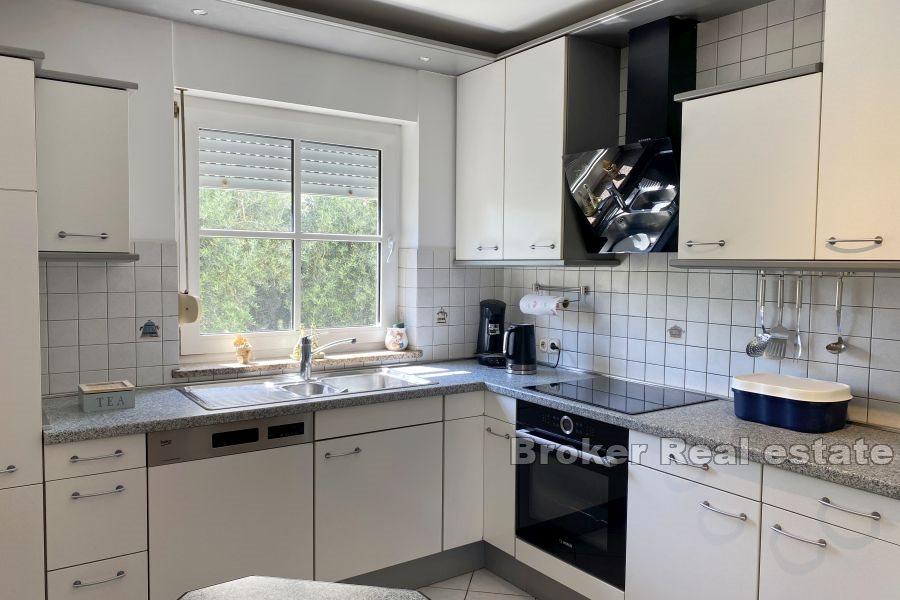 Blatine - Rymlig lägenhet med ett fantastiskt läge