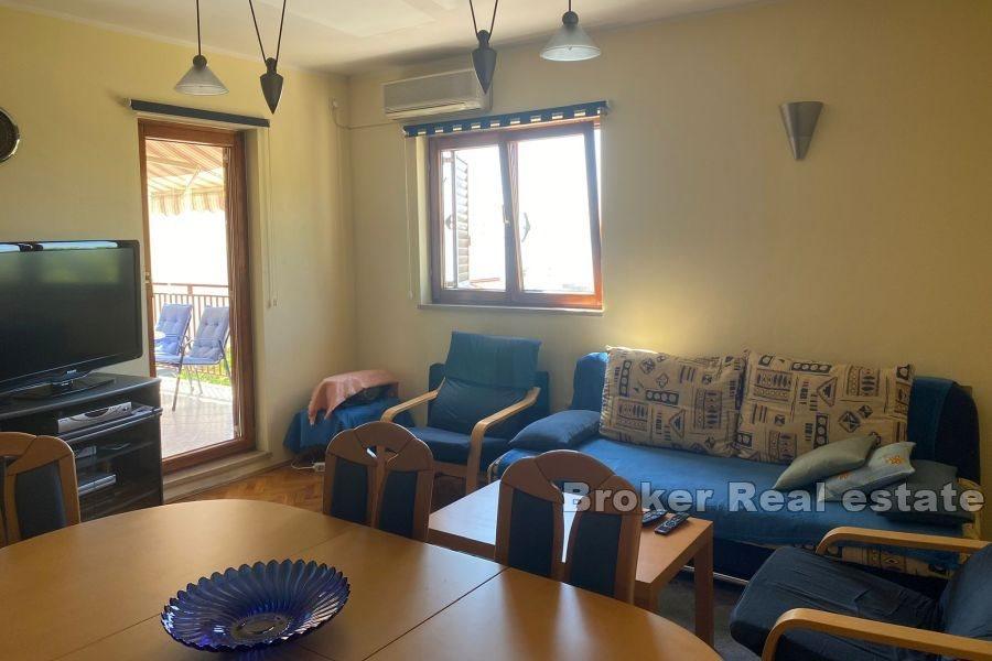 Appartement de deux pièces non loin du centre