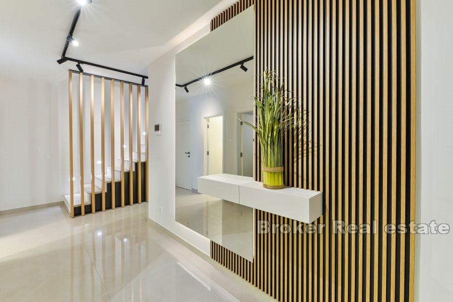 Dvojdům s výhledem na moře