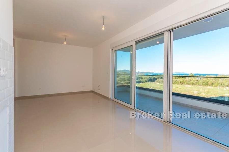 Two-bedroom apartment with sea view