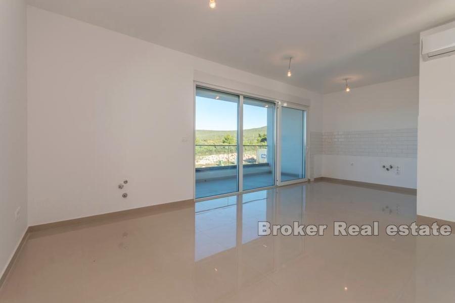 Two-bedroom apartment with sea view