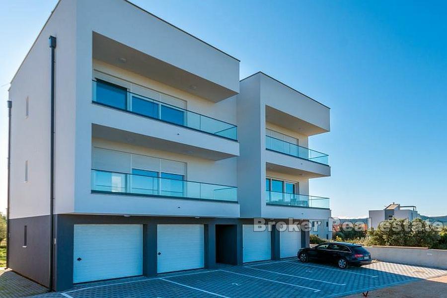 Two-bedroom apartment with sea view