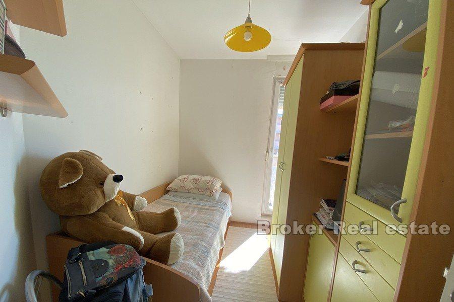 Znjan, Apartment mit drei Schlafzimmern und Meerblick