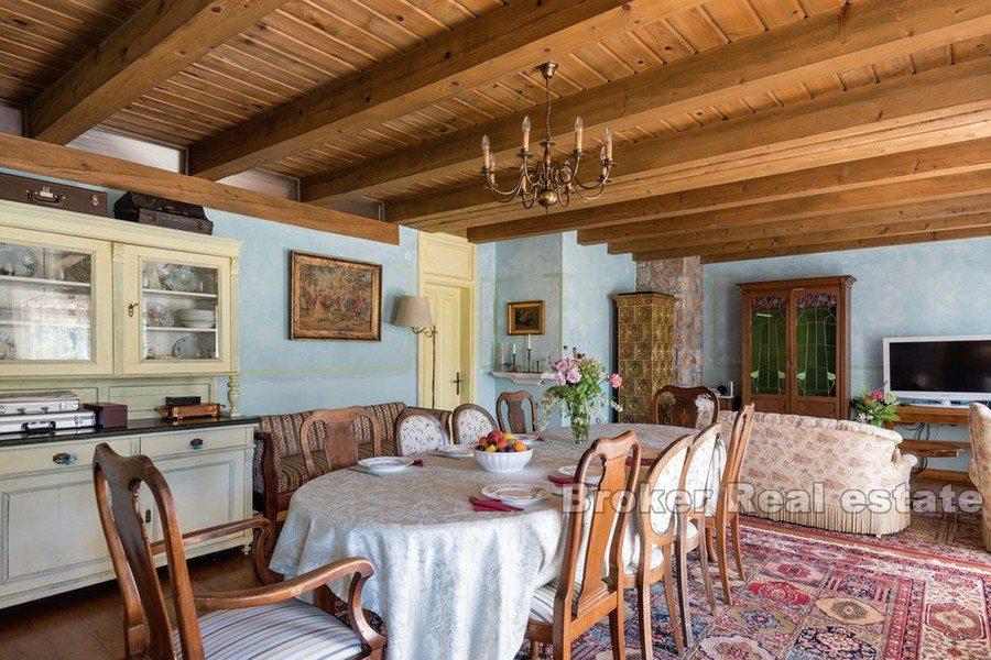 Beautiful autochthonous stone villa