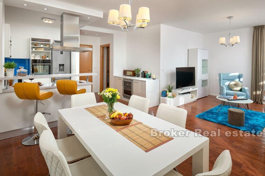 Meje, luxury three-bedroom apartment