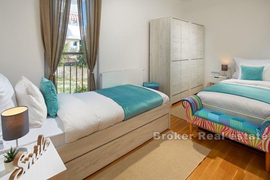 Meje, luxury three-bedroom apartment