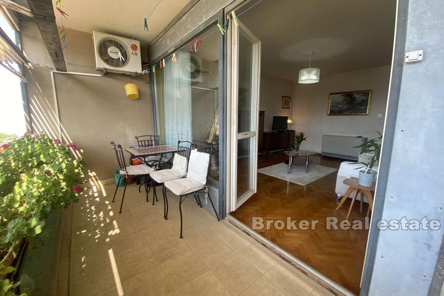 Trstenik, romslig to-roms leilighet