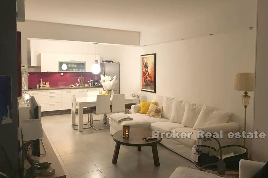 Pazdigrad, dvoupokojový apartmán s výhledem na moře