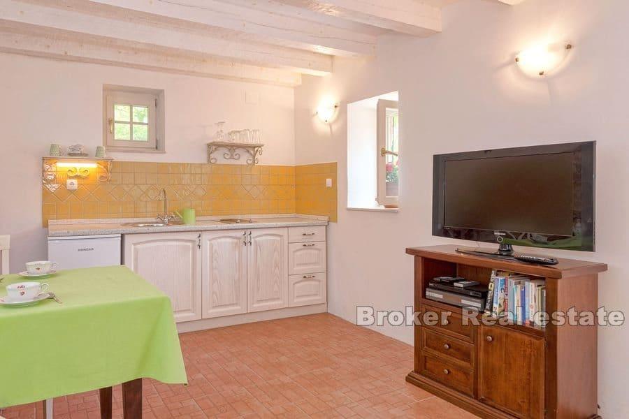 Mediterrane Villa mit Pool