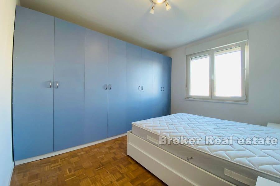 Pujanke, moderne Wohnung mit einem Schlafzimmer