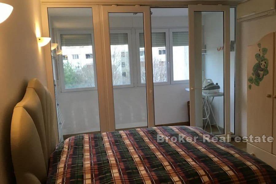 Blatine, Zweizimmerwohnung