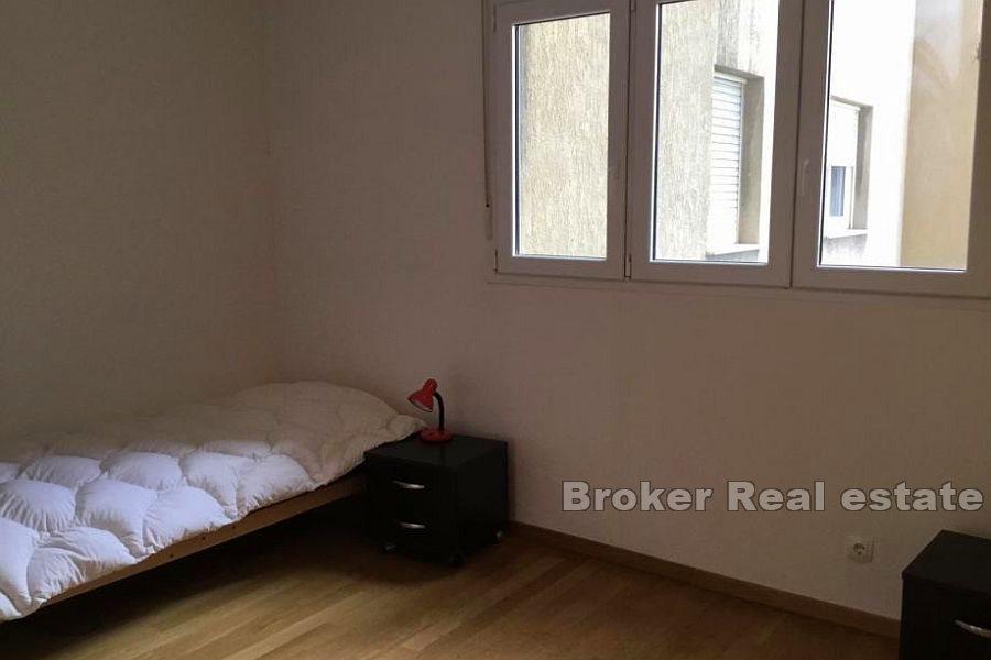 Blatine, Zweizimmerwohnung