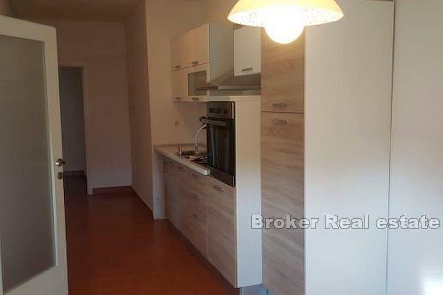 Sućidar, three-bedroom apartment