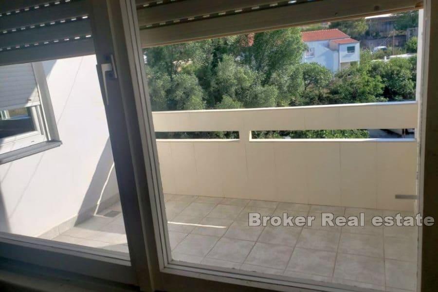 Sućidar, three-bedroom apartment