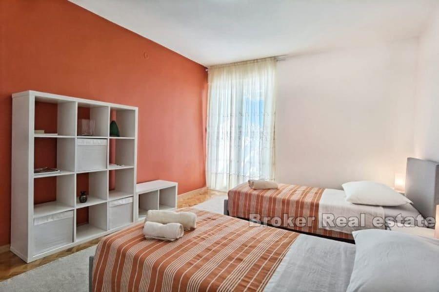 Sucidar, Zweizimmerwohnung mit freiem Blick