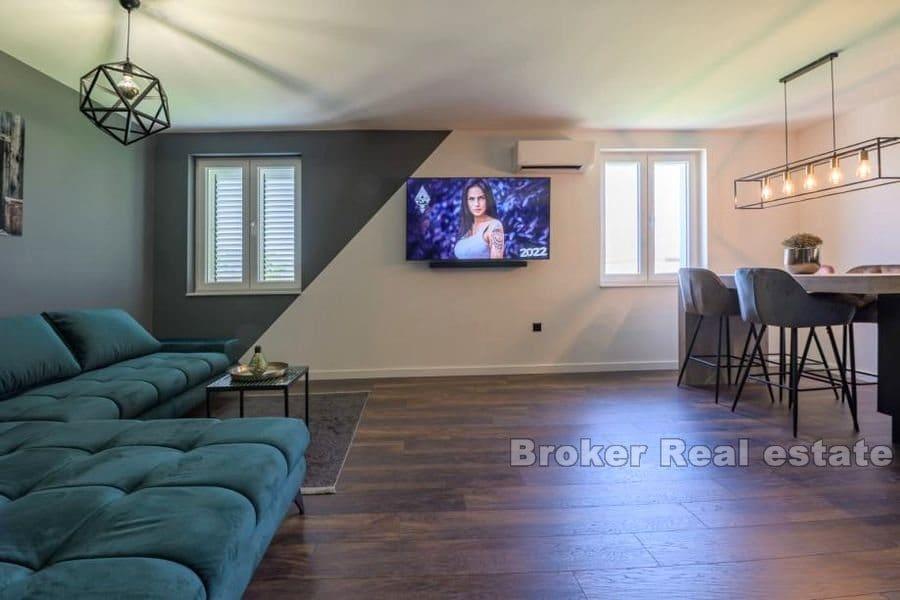 Manuš, tvårumslägenhet nära centrum