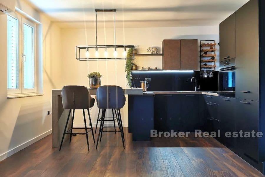 Manuš, tvårumslägenhet nära centrum