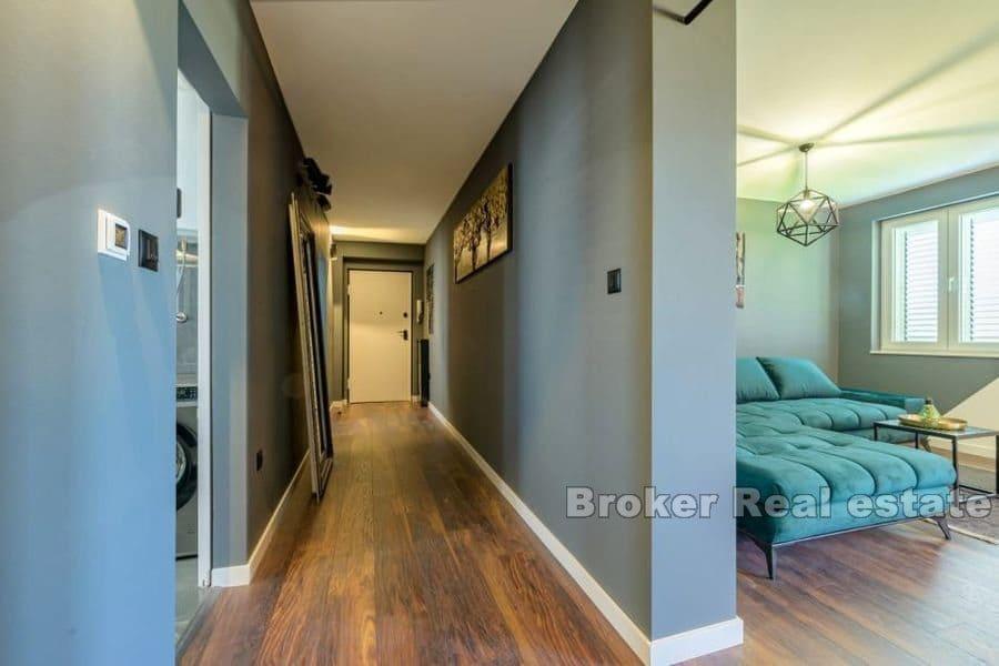 Manuš, tvårumslägenhet nära centrum