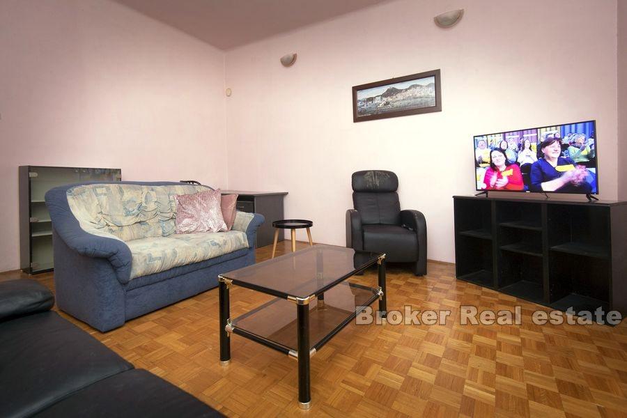 Dobri, Attraktiv leilighet i det bredere sentrum