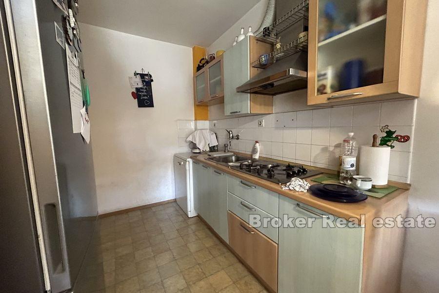 Sukoišan – Apartment mit zwei Schlafzimmern in attraktiver Lage