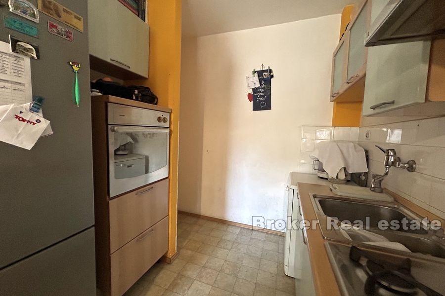 Sukoišan – Apartment mit zwei Schlafzimmern in attraktiver Lage