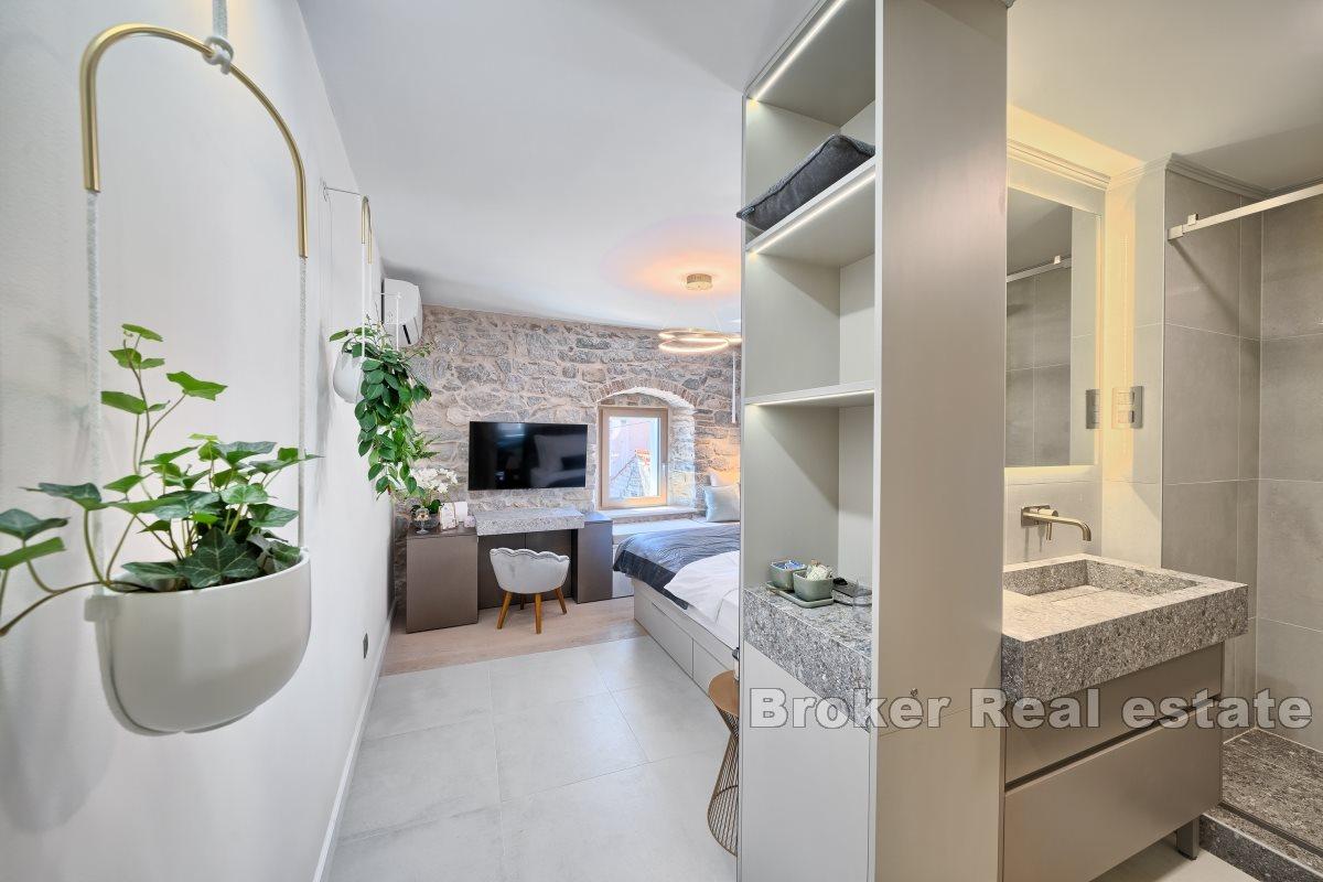 Cztery ugruntowane jednostki turystyczne w atrakcyjnej lokalizacji