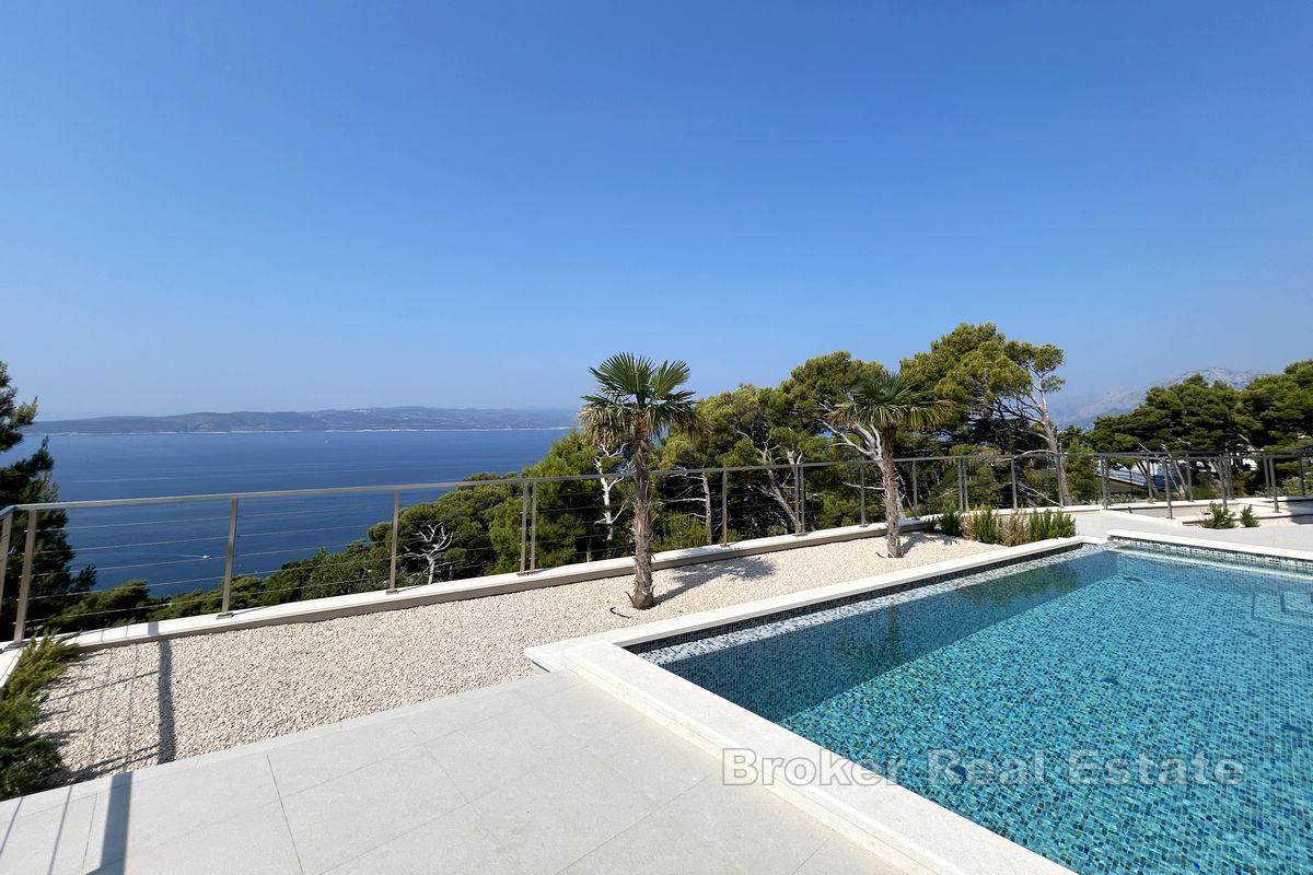 Luxushaus mit Pool und Meerblick