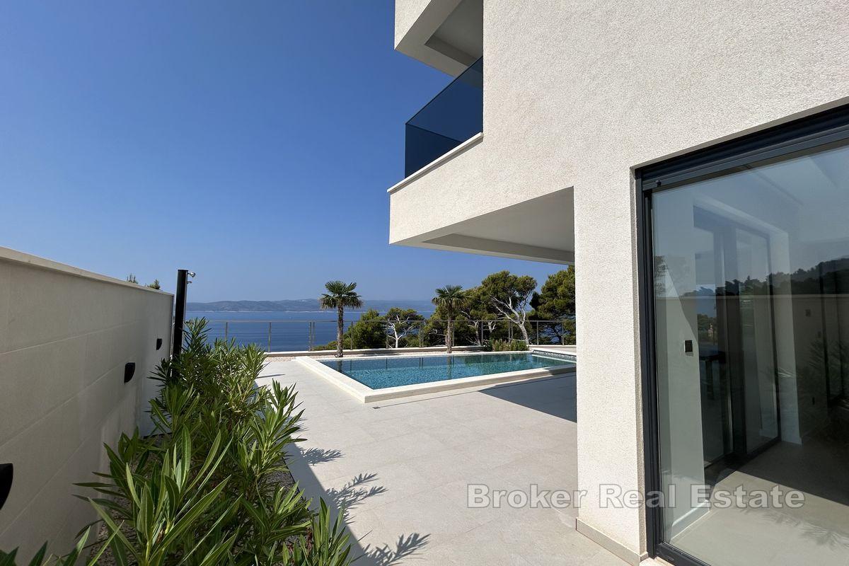 Luxushaus mit Pool und Meerblick
